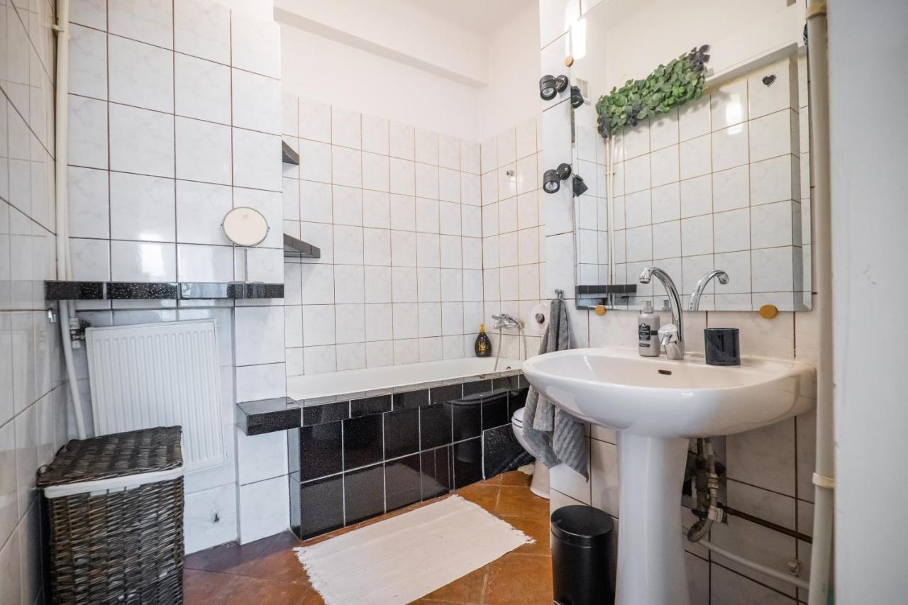 Bucharest Cozy Studio エクステリア 写真